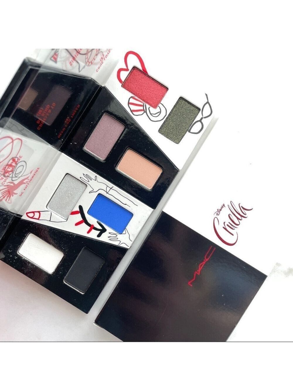 Cruella x MAC Eye Shadow x 8 Cruella To Be Kind Disney Emma Stone Collab